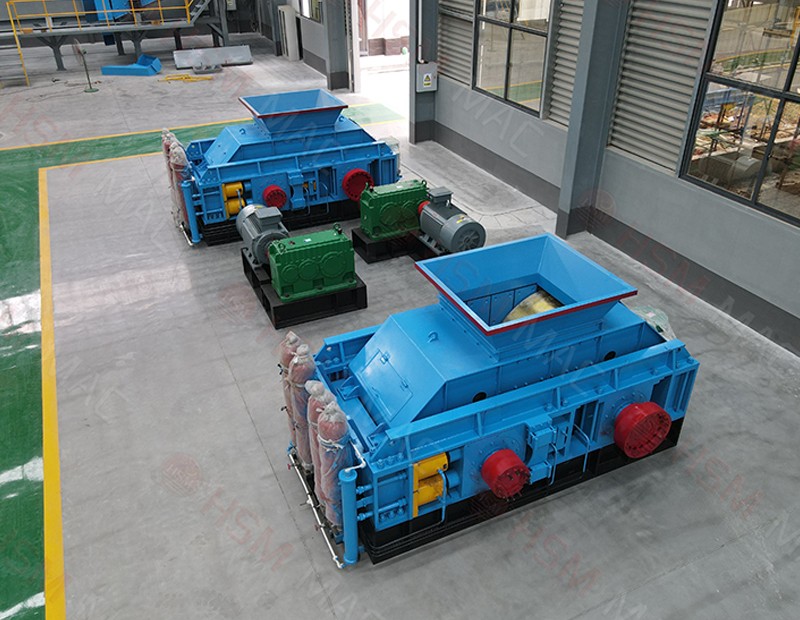 硫精砂破碎機車間實拍 硫精砂破碎機車間實拍